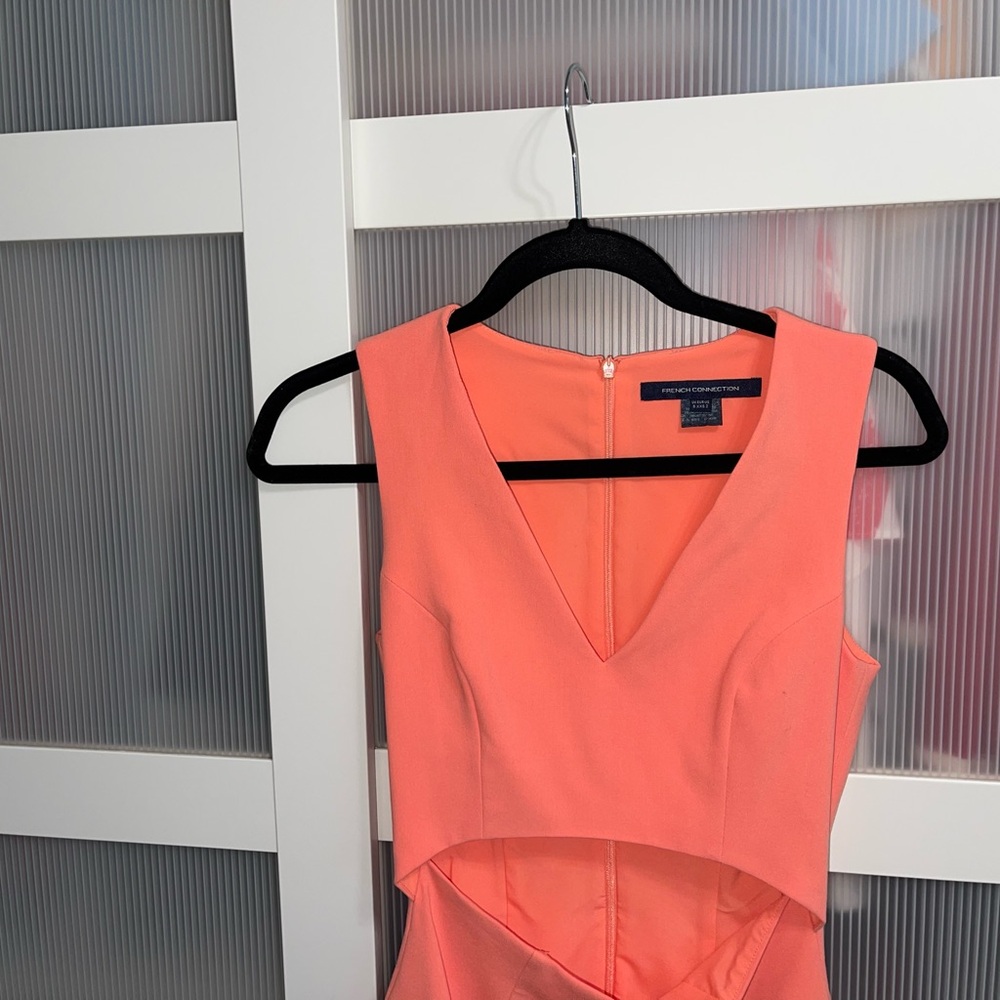 Women’s French Connection XXS/2 Coral Sands Whisper Cutout Sleeveless Dress - Picture 3 of 6